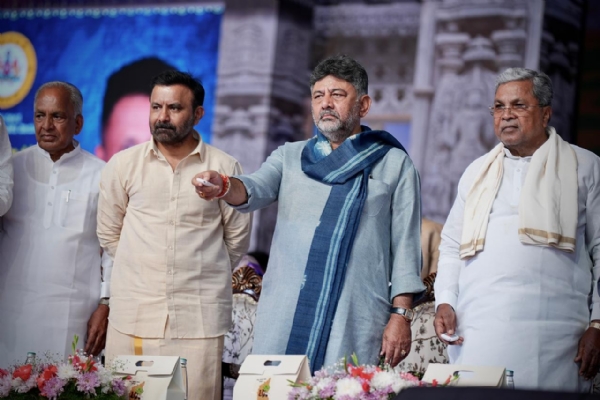 74 ಕೆರೆಗೆಳಿಗೆ ನೀರು ತುಂಬಿಸುವ ಯೋಜನೆಗೆ ಚಾಲನೆ 74 ಕೆರೆಗೆಳಿಗೆ ನೀರು ತುಂಬಿಸುವ ಯೋಜನೆಗೆ ಚಾಲನೆ