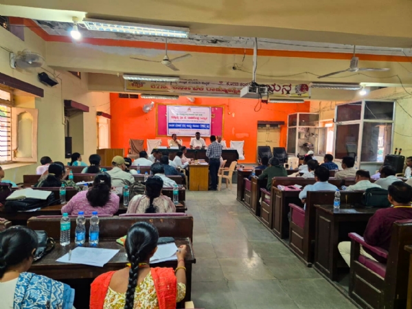 ಕೊಪ್ಪಳ : ನಗರ - ಗ್ರಾಮೀಣ ಅಭಿವೃದ್ಧಿಗೆ ಕರಡು ಕ್ರಿಯಾ ಯೋಜನೆ - ಶಾಸಕ ಕೆ.ರಾಘವೇಂದ್ರ ಹಿಟ್ನಾಳ ಕೊಪ್ಪಳ : ನಗರ - ಗ್ರಾಮೀಣ ಅಭಿವೃದ್ಧಿಗೆ ಕರಡು ಕ್ರಿಯಾ ಯೋಜನೆ - ಶಾಸಕ ಕೆ.ರಾಘವೇಂದ್ರ ಹಿಟ್ನಾಳ