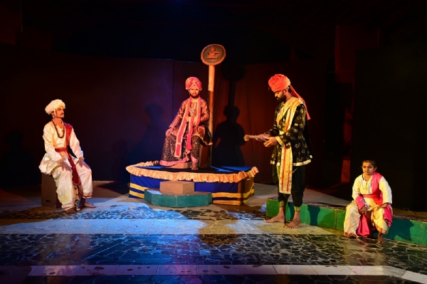 ಡಿಸೆಂಬರ್ 13 ಮತ್ತು 14 : ಕೇಸರಹಟ್ಟಿಯಲ್ಲಿ `ಸಂಸಾರದಲ್ಲಿ ಸನಿದಪ’ ನಾಟಕ ಡಿಸೆಂಬರ್ 13 ಮತ್ತು 14 : ಕೇಸರಹಟ್ಟಿಯಲ್ಲಿ `ಸಂಸಾರದಲ್ಲಿ ಸನಿದಪ’ ನಾಟಕ