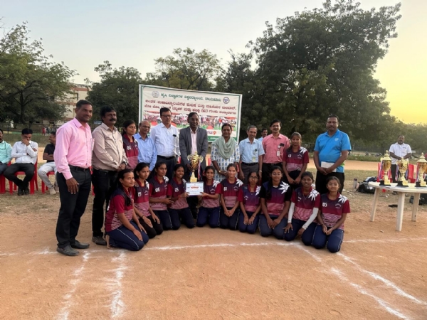 ಕೃಷಿ ವಿಶ್ವವಿದ್ಯಾಲಯ ಅಂತರ ಮಹಾವಿದ್ಯಾಲಯಗಳ ಪಂದ್ಯಾವಳಿ ಕೃಷಿ ವಿಶ್ವವಿದ್ಯಾಲಯ ಅಂತರ ಮಹಾವಿದ್ಯಾಲಯಗಳ ಪಂದ್ಯಾವಳಿ