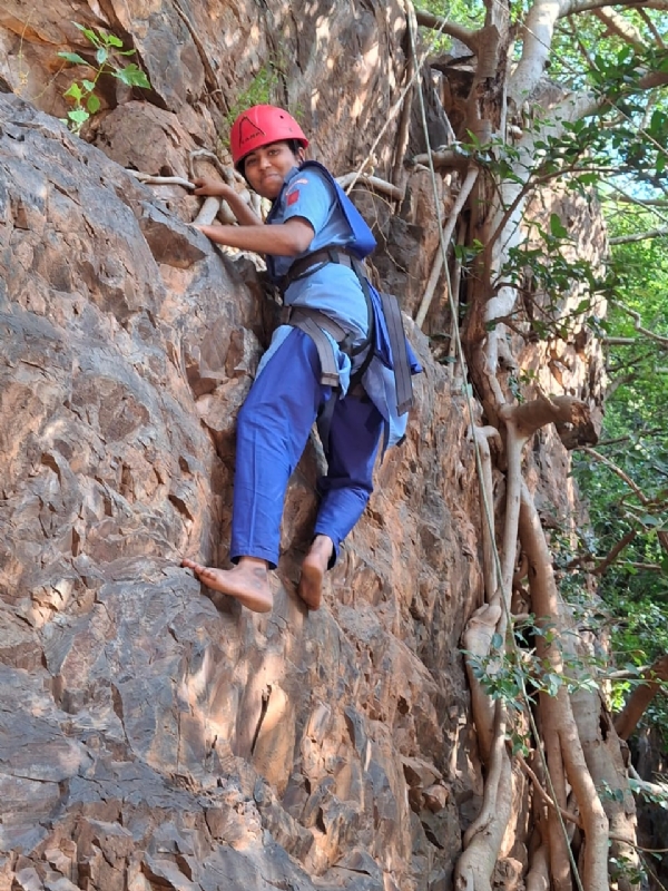 ಬಳ್ಳಾರಿಯ ವಿದ್ಯಾರ್ಥಿಗಳಿಗೆ ಸಂಡೂರು ಸಮೀಪದ ಯಶವಂತನಗರದಲ್ಲಿ ಚಾರಣ ಬಳ್ಳಾರಿಯ ವಿದ್ಯಾರ್ಥಿಗಳಿಗೆ ಸಂಡೂರು ಸಮೀಪದ ಯಶವಂತನಗರದಲ್ಲಿ ಚಾರಣ