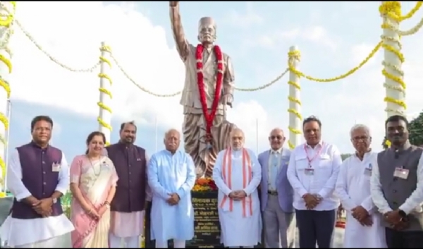 Savrakar statue Savrakar statue
