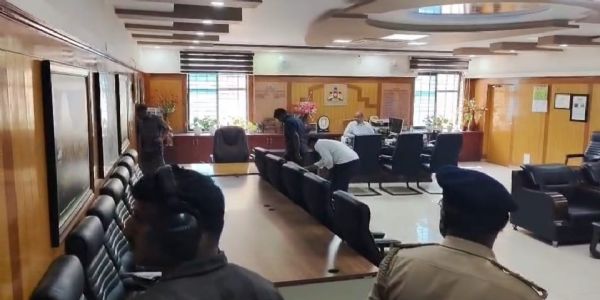 ಗದಗ ಜಿಲ್ಲಾಡಳಿತ ಭವನಕ್ಕೆ ಬಾಂಬ್ ಸ್ಫೋಟದ ಬೆದರಿಕೆ