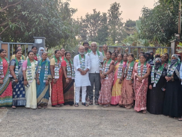 ರೈತರಿಗೆ ಶೀಘ್ರವೇ ಹೆಚ್ಡಿಕೆ ನೆರವು ಸಾಧ್ಯತೆ: ಸಿವಿಸಿ ರೈತರಿಗೆ ಶೀಘ್ರವೇ ಹೆಚ್ಡಿಕೆ ನೆರವು ಸಾಧ್ಯತೆ: ಸಿವಿಸಿ