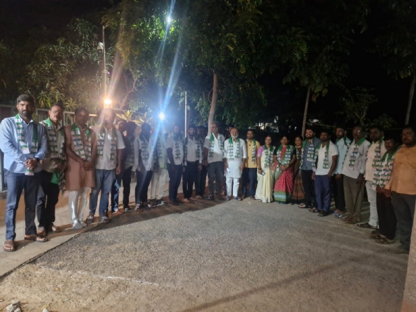 ರೈತರಿಗೆ ಶೀಘ್ರವೇ ಹೆಚ್ಡಿಕೆ ನೆರವು ಸಾಧ್ಯತೆ: ಸಿವಿಸಿ ರೈತರಿಗೆ ಶೀಘ್ರವೇ ಹೆಚ್ಡಿಕೆ ನೆರವು ಸಾಧ್ಯತೆ: ಸಿವಿಸಿ