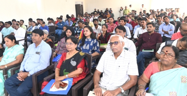 ಮುದ್ರಣ ತಂತ್ರಜ್ಞಾನಕ್ಕೆ ಕೊನೆಯಿಲ್ಲ: ಡಾ.ವಸುಂಧರಾ ಭೂಪತಿ ಮುದ್ರಣ ತಂತ್ರಜ್ಞಾನಕ್ಕೆ ಕೊನೆಯಿಲ್ಲ: ಡಾ.ವಸುಂಧರಾ ಭೂಪತಿ