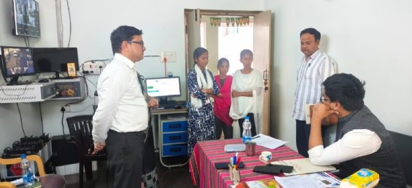 ಹಗರಿಬೊಮ್ಮನಹಳ್ಳಿ, ಹೊಸಪೇಟೆ ಹಾಸ್ಟೆಲ್ಗಳಿಗೆ ಜಿಪಂ ಸಿಇಒ ಭೇಟಿ. ಹಗರಿಬೊಮ್ಮನಹಳ್ಳಿ, ಹೊಸಪೇಟೆ ಹಾಸ್ಟೆಲ್ಗಳಿಗೆ ಜಿಪಂ ಸಿಇಒ ಭೇಟಿ.