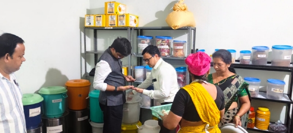 ಹಗರಿಬೊಮ್ಮನಹಳ್ಳಿ, ಹೊಸಪೇಟೆ ಹಾಸ್ಟೆಲ್ಗಳಿಗೆ ಜಿಪಂ ಸಿಇಒ ಭೇಟಿ. ಹಗರಿಬೊಮ್ಮನಹಳ್ಳಿ, ಹೊಸಪೇಟೆ ಹಾಸ್ಟೆಲ್ಗಳಿಗೆ ಜಿಪಂ ಸಿಇಒ ಭೇಟಿ.