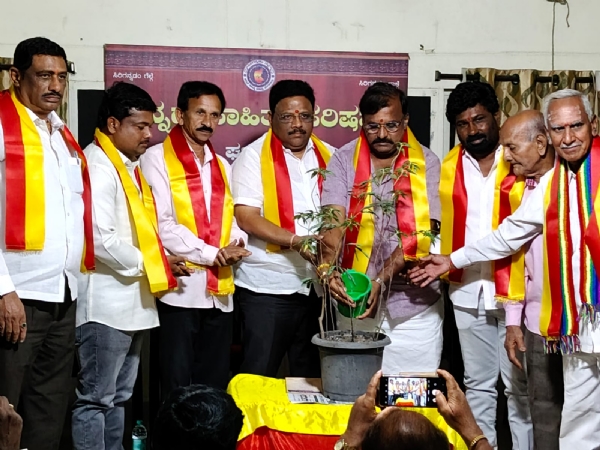 ಅಖಿಲ ಭಾರತ ಕನ್ನಡ ಸಾಹಿತ್ಯ ಸಮ್ಮೇಳನದ ಯಶಸ್ವಿಗೆ ಶ್ರಮಿಸೋಣ : ಮೇಯರ್ ಪಿ. ಗಾದೆಪ್ಪ