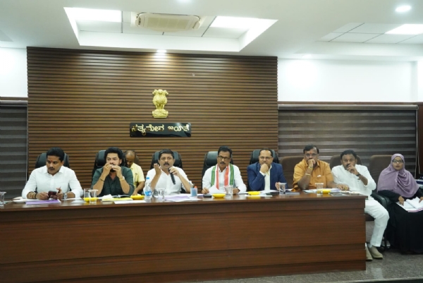 ಸರ್ಕಾರಿ ಜಾಗ ಒತ್ತುವರಿ ತೆರವಿಗೆ ತಿಂಗಳ ಗಡುವು : ಸಚಿವ ಬಿ.ಎಸ್.ಸುರೇಶ್