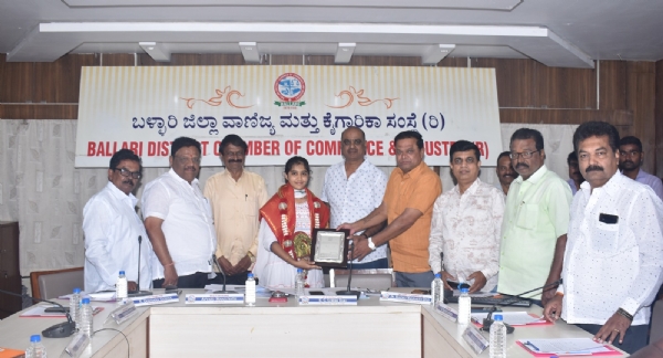 ಕ್ರೀಡೆಯನ್ನು ಪ್ರೋತ್ಸಾಹಿಸುವ ನಿಟ್ಟಿನಲ್ಲಿ ನಮ್ಮ ಸಂಸ್ಥೆ ಸದಾ ಮುಂದೆ : ಅವ್ವಾರು ಮಂಜುನಾಥ್ ಕ್ರೀಡೆಯನ್ನು ಪ್ರೋತ್ಸಾಹಿಸುವ ನಿಟ್ಟಿನಲ್ಲಿ ನಮ್ಮ ಸಂಸ್ಥೆ ಸದಾ ಮುಂದೆ : ಅವ್ವಾರು ಮಂಜುನಾಥ್