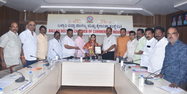 ಕ್ರೀಡೆಯನ್ನು ಪ್ರೋತ್ಸಾಹಿಸುವ ನಿಟ್ಟಿನಲ್ಲಿ ನಮ್ಮ ಸಂಸ್ಥೆ ಸದಾ ಮುಂದೆ : ಅವ್ವಾರು ಮಂಜುನಾಥ್ ಕ್ರೀಡೆಯನ್ನು ಪ್ರೋತ್ಸಾಹಿಸುವ ನಿಟ್ಟಿನಲ್ಲಿ ನಮ್ಮ ಸಂಸ್ಥೆ ಸದಾ ಮುಂದೆ : ಅವ್ವಾರು ಮಂಜುನಾಥ್