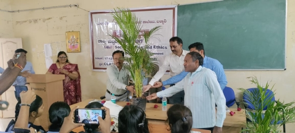 ಪ್ರೊ. ನಜೀರ್ ಅಹ್ಮದ್