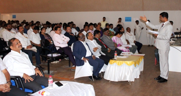 ಕರ್ನಾಟಕ ಭೂ ಕಬಳಿಕೆ ನಿಷೇಧ ಕುರಿತು ಅಧಿಕಾರಿಗಳು ತಿಳಿದುಕೊಳ್ಳಬೇಕಿದೆ - ಎನ್. ಎಸ್. ಪಾಟೀಲ್ ಕರ್ನಾಟಕ ಭೂ ಕಬಳಿಕೆ ನಿಷೇಧ ಕುರಿತು ಅಧಿಕಾರಿಗಳು ತಿಳಿದುಕೊಳ್ಳಬೇಕಿದೆ - ಎನ್. ಎಸ್. ಪಾಟೀಲ್