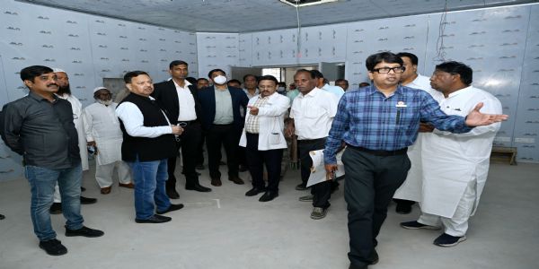 ಸೂಪರ್ ಸ್ಪೆಷಾಲಿಟಿ ಆಸ್ಪತ್ರೆಯ ಕಟ್ಟಡ ಕಾಮಗಾರಿ ವೀಕ್ಷಿಸಿದ ಮೊಹಮ್ಮದ್ ಮೊಹಸೀನ