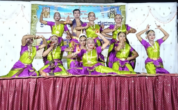 ಹಂಪೆ ಶ್ರೀವಿರೂಪಾಕ್ಷನ ಪ್ರಾಂಗಣದಲ್ಲಿ ಭರತನಾಟ್ಯ ವೈಭವ