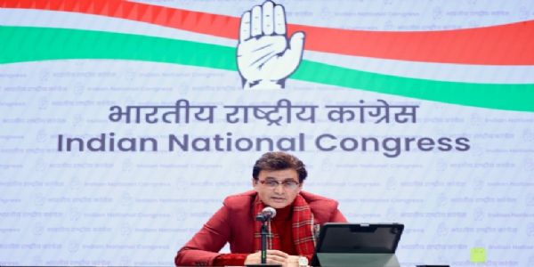 ರೈಲು ಪ್ರಯಾಣ ದರ ಏರಿಕೆ ವಿರುದ್ಧ ಕಾಂಗ್ರೆಸ್ ತೀವ್ರ ವಾಗ್ದಾಳಿ