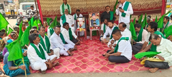 ಹೊಸಪೇಟೆ :  ಚೌದರಿ ಚರಣ್‍ಸಿಂಗ್ ಜನ್ಮದಿನಾಚರಣೆ