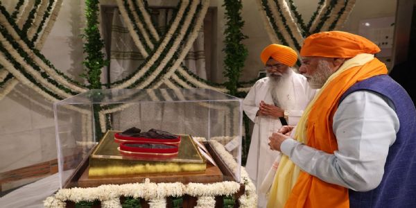 ಗುರು ಗೋವಿಂದ ಸಿಂಗ್ ಜಿ ಪ್ರಕಾಶ್ ಉತ್ಸವ ; ಪ್ರಧಾನಿ ನಮನ