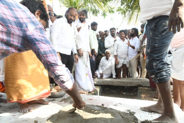 ಕೊಳಗಲ್ಲು ಶ್ರೀಮತಿ ರತ್ಮಮ್ಮವ್ವಳ ಅಂತ್ಯಕ್ರಿಯೆ :  ಭಕ್ತಾಧಿಗಳು ನಿರಾಳ