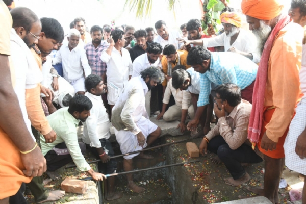 ಕೊಳಗಲ್ಲು ಶ್ರೀಮತಿ ರತ್ಮಮ್ಮವ್ವಳ ಅಂತ್ಯಕ್ರಿಯೆ :  ಭಕ್ತಾಧಿಗಳು ನಿರಾಳ