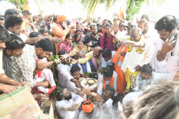 ಕೊಳಗಲ್ಲು ಶ್ರೀಮತಿ ರತ್ಮಮ್ಮವ್ವಳ ಅಂತ್ಯಕ್ರಿಯೆ :  ಭಕ್ತಾಧಿಗಳು ನಿರಾಳ