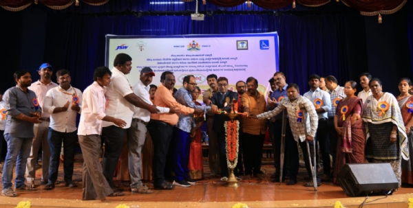 ಬಳ್ಳಾರಿ: ವಿಶ್ವ ವಿಕಲಚೇತನರ ದಿನಾಚರಣೆ  : ವಿಕಲಚೇತನರ ಅಭಿವೃದ್ಧಿಗೆ ಶ್ರಮಿಸೋಣ