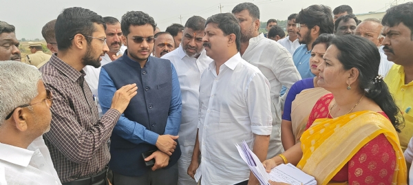 ರಾಯಚೂರಲ್ಲಿ 2419 ಮನೆಗಳನ್ನು ನಿರ್ಮಿಸಿ ವಿತರಿಸುತ್ತಿರುವುದು ಮಹತ್ತರ : ಬೈರತಿ ಸುರೇಶ ರಾಯಚೂರಲ್ಲಿ 2419 ಮನೆಗಳನ್ನು ನಿರ್ಮಿಸಿ ವಿತರಿಸುತ್ತಿರುವುದು ಮಹತ್ತರ : ಬೈರತಿ ಸುರೇಶ