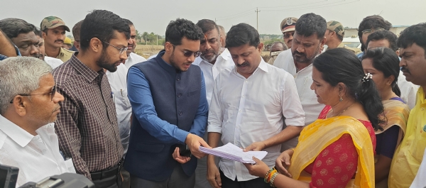 ರಾಯಚೂರಲ್ಲಿ 2419 ಮನೆಗಳನ್ನು ನಿರ್ಮಿಸಿ ವಿತರಿಸುತ್ತಿರುವುದು ಮಹತ್ತರ : ಬೈರತಿ ಸುರೇಶ ರಾಯಚೂರಲ್ಲಿ 2419 ಮನೆಗಳನ್ನು ನಿರ್ಮಿಸಿ ವಿತರಿಸುತ್ತಿರುವುದು ಮಹತ್ತರ : ಬೈರತಿ ಸುರೇಶ