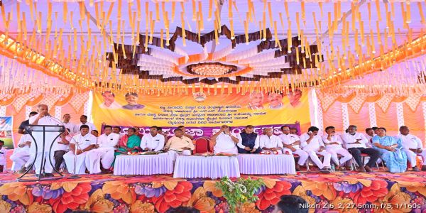 ಸಿರವಾರ- ಪ್ರಜಾಸೌಧ ಸೇರಿ ಕಾಮಗಾರಿಗಳಿಗೆ ಸಚಿವ ಎನ್ಎಸ್ ಬೋಸರಾಜು, ಶಾಸಕ ಹಂಪಯ್ಯ ನಾಯಕ್ ಭೂಮಿ ಪೂಜೆ