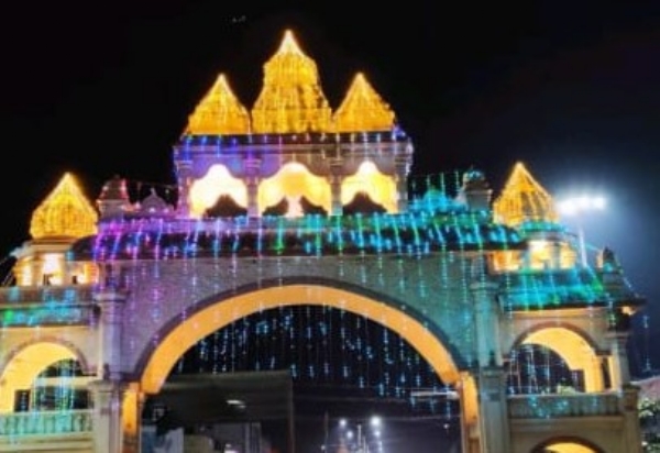 ಗವಿಮಠದ ಜಾತ್ರೆ : ಶುಕ್ರವಾರ ಸಂಜೆ: 5 ಗಂಟೆಗೆ ದೇವಿಗೆ ಉಡಿ ತುಂಬುವಿಕೆ