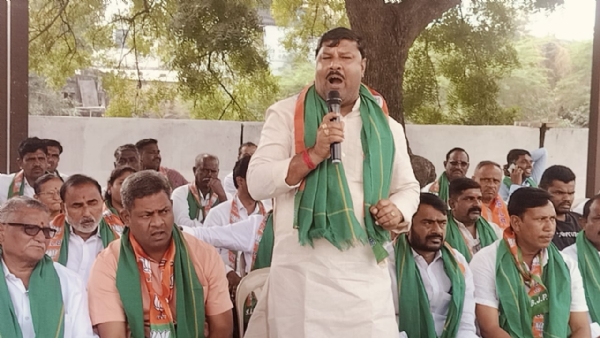 ತುಂಗಭದ್ರ ಜಲಾಶಯ - ಪ್ರತಿ ಎಕರೆಗೆ 25 ಸಾವಿರ ನಷ್ಟ ಪರಿಹಾರ ಪಾವತಿಸಿ : ರೈತ ಮೋರ್ಚಾ