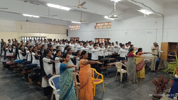 ಸಂವಿಧಾನದ ಪ್ರಸ್ತಾವನೆಯಲ್ಲಿಯೇ ಅಡಗಿದೆ ದೇಶದ ಭದ್ರಬುನಾದಿ ಸಂವಿಧಾನದ ಪ್ರಸ್ತಾವನೆಯಲ್ಲಿಯೇ ಅಡಗಿದೆ ದೇಶದ ಭದ್ರಬುನಾದಿ