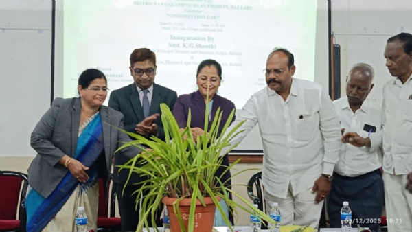 ಸಂವಿಧಾನದ ಪ್ರಸ್ತಾವನೆಯಲ್ಲಿಯೇ ಅಡಗಿದೆ ದೇಶದ ಭದ್ರಬುನಾದಿ ಸಂವಿಧಾನದ ಪ್ರಸ್ತಾವನೆಯಲ್ಲಿಯೇ ಅಡಗಿದೆ ದೇಶದ ಭದ್ರಬುನಾದಿ