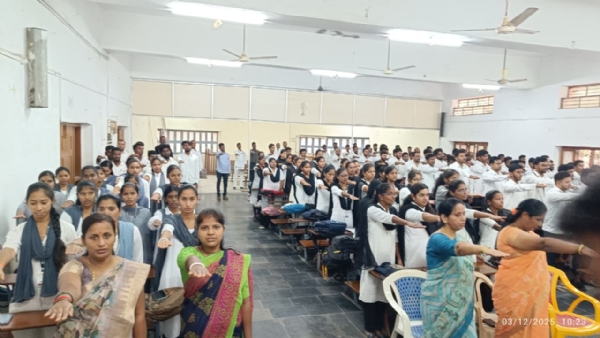 ಸಂವಿಧಾನದ ಪ್ರಸ್ತಾವನೆಯಲ್ಲಿಯೇ ಅಡಗಿದೆ ದೇಶದ ಭದ್ರಬುನಾದಿ ಸಂವಿಧಾನದ ಪ್ರಸ್ತಾವನೆಯಲ್ಲಿಯೇ ಅಡಗಿದೆ ದೇಶದ ಭದ್ರಬುನಾದಿ