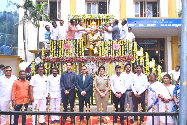 ಭಾರತ ರತ್ನ ಡಾ.ಬಿ.ಆರ್.ಅಂಬೇಡ್ಕರ್ ಅವರ ಮಹಾ ಪರಿನಿರ್ವಾಣ ದಿನ : ಗೌರವ ನಮನ ಭಾರತ ರತ್ನ ಡಾ.ಬಿ.ಆರ್.ಅಂಬೇಡ್ಕರ್ ಅವರ ಮಹಾ ಪರಿನಿರ್ವಾಣ ದಿನ : ಗೌರವ ನಮನ