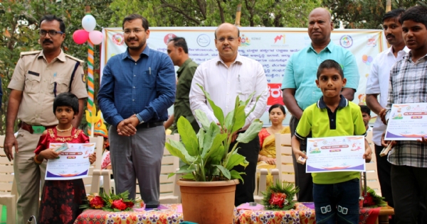 ಮಕ್ಕಳ ಬಹುಮುಖಿ ಪ್ರತಿಭೆಯಿಂದ ಉತ್ತಮ ಭವಿಷ್ಯ - ಡಾ. ಸುರೇಶ ಇಟ್ನಾಳ ಮಕ್ಕಳ ಬಹುಮುಖಿ ಪ್ರತಿಭೆಯಿಂದ ಉತ್ತಮ ಭವಿಷ್ಯ - ಡಾ. ಸುರೇಶ ಇಟ್ನಾಳ