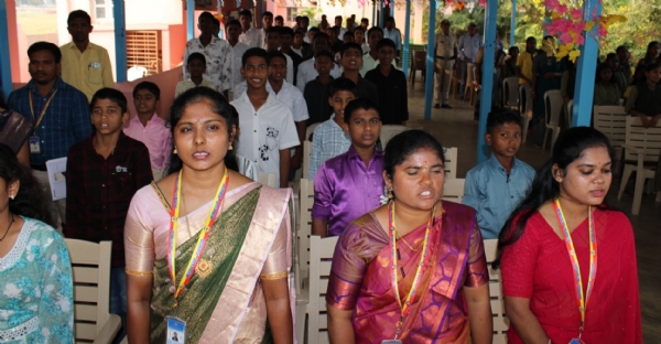 ಮಕ್ಕಳ ಬಹುಮುಖಿ ಪ್ರತಿಭೆಯಿಂದ ಉತ್ತಮ ಭವಿಷ್ಯ - ಡಾ. ಸುರೇಶ ಇಟ್ನಾಳ ಮಕ್ಕಳ ಬಹುಮುಖಿ ಪ್ರತಿಭೆಯಿಂದ ಉತ್ತಮ ಭವಿಷ್ಯ - ಡಾ. ಸುರೇಶ ಇಟ್ನಾಳ