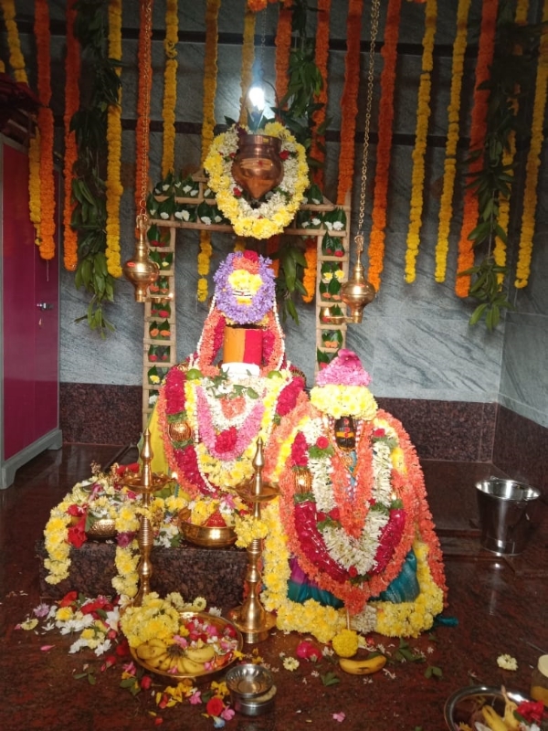 ಕಾಶೀವಿಶ್ವನಾಥ – ವಿಶಾಲಾಕ್ಷ್ಮಿ ದೇವಸ್ಥಾನದಲ್ಲಿ ಪ್ರತಿಷ್ಠಾಪನೆ