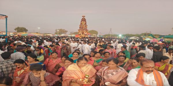 ಸಿಂಧನೂರು : ಅದ್ದೂರಿಯಾಗಿ ನಡೆದ ವಳಬಳ್ಳಾರಿ ಚನ್ನಬಸವೇಶ್ವರ ರಥೋತ್ಸವ