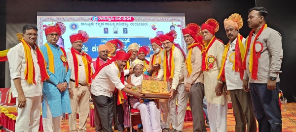 ಕನ್ನಡಿಗರಾದ ನಾವು ಕನ್ನಡಾಭಿಮಾನ ಬೆಳೆಸಿಕೊಳ್ಳೋಣ: ಗೊ.ರು.ಚ