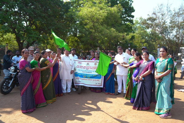 ಮಹಿಳೆಯರ ಏಳ್ಗೆಗೆ  ಸಮಾನ ಗೌರವ ಅಗತ್ಯ : ಶಾಸಕ ಹೆಚ್.ಆರ್.ಗವಿಯಪ್ಪ