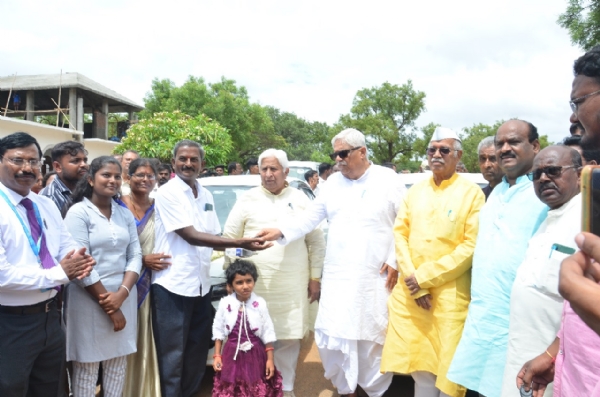 ಪೋಟೋ