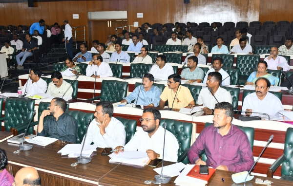 ಮುಂಗಾರು ಪೂರ್ವ ಮಳೆ; 72 ಗಂಟೆಯೊಳಗೆ ಹಾನಿ ಪರಿಹಾರ ನೀಡಬೇಕು: ಡಾ.ಕೆ.ವಿ ತ್ರಿಲೋಕ ಚಂದ್ರ