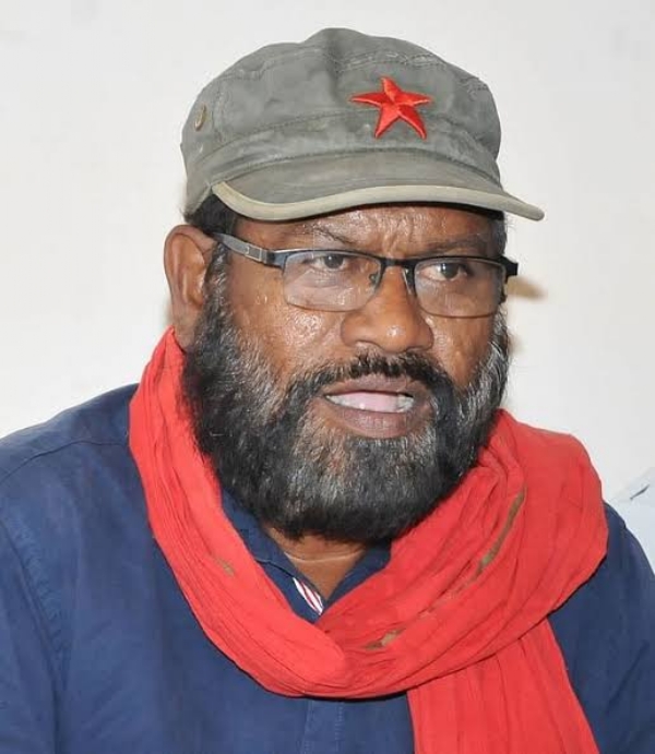ಸೌಹಾರ್ಧ-ಸ್ವಾಭಿಮಾನ ಹಾಗೂ ಸ್ವಾವಲಂಬನೆ ಬದುಕಿಗಾಗಿ ಜನರನ್ನು ಸಜ್ಜುಗೊಳಿಸಲು ಭಾರತ ಕಮ್ಯೂನಿಸ್ಟ್ ಪಕ್ಷದ 25 ನೇ ಕರ್ನಾಟಕ ರಾಜ್ಯ ಸಮ್ಮೇಳನ ಹಮ್ಮಿಕೊಳ್ಳಲಾಗಿದೆ ಎಂದು ಸಿಪಿಐ ಪಕ್ಷದ ಕಾರ್ಯದರ್ಶಿ ಸಾತಿ ಸುಂದರೇಶ್ ತಿಳಿಸಿದರು.  ಕಲಬುರಗಿ ನಗರದ ಪತ್ರಿಕಾ ಭವನದಲ್ಲಿ ‌ಸುದ್ದಿಗೋಷ್ಠಿ ನಡೆಸಿ ಮಾತನಾಡಿದ ಅವರು, ಸೌಹಾರ್ಧ-ಸ್ವಾಭಿಮಾನ ಹಾಗೂ ಸ್ವಾವಲಂಬನೆಯ ಘೋಷಣೆಯೊಂದಿಗೆ, ದುಡಿಯುವ ಜನರ ಉತ್ತಮ ಬದುಕಿಗಾಗಿ, ಸಮ ಸಮಾಜದತ್ತ ಜನರನ್ನು ಸಜ್ಜುಗೊಳಿಸುವ ಸಲುವಾಗಿ ಮುಂದಿನ ಮೂರು ವರ್ಷಗಳ ಕಾಲ ದುಡಿಯುವ ಜನರ ಹೋರಾಟದ ರೂಪರೇಷೆಗಳನ್ನು ಸಿದ್ಧಪಡಿಸಲು ಕಲಬುರಗಿ ನಗರದಲ್ಲಿ ಆಗಷ್ಟ್ 30, 31, ಮತ್ತು ಸೆಪ್ಟೆಂಬರ್ 01ರಿಂದು 03 ದಿನಗಳ ಕಾಲ ಭಾರತ ಕಮ್ಯೂನಿಸ್ಟ್ ಪಕ್ಷದ 25 ನೇ ಕರ್ನಾಟಕ ರಾಜ್ಯ ಸಮ್ಮೇಳನವನ್ನು ಆಯೋಜಿಸಲು ತೀರ್ಮಾನಿಸಲಾಗಿದೆ ಎಂದು ತಿಳಿಸಿದರು. ‌  ಸುದ್ದಿಗೋಷ್ಠಿಯಲ್ಲಿ ಸ್ವಾಗತ ಸಮಿತಿ ಗೌರವಾಧ್ಯಕ್ಷರಾದ ಪ್ರೋ.ಆರ್ ಕೆ ಹುಡುಗಿ, ಮುಖಂಡರಾದ ಮಾರುತಿ ಗೋಖಲೆ, ಡಾ. ಮಹೇಶಕಿಮಾರ್ ರಾಠೋಡ್, ಮಹಾಂತೇಶ ಕಲಬುರಗಿ, ಪ್ರಭುದೇವ ಯಳಸಂಗಿ ಸೇರಿದಂತೆ ಅನೇಕರು ಉಪಸ್ಥಿತರಿದ್ದರು.