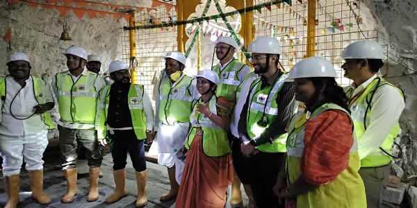 ಹಟ್ಟಿ ಗೋಲ್ಡ್ ಮೈನ್ ಕಂಪನಿ ನೌಕರರ ಸುರಕ್ಷತೆಗೆ ಗಮನ ಹರಿಸಿ : ಟಿ.ಎ.ಶರವಣ ನಿರ್ದೇಶನ