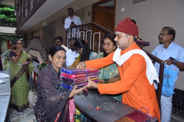 ಮೌಲ್ಯಯುತ ವಿಚಾರಗಳು ಮಾನವನ ಪ್ರಗತಿಗೆ ಪೂರಕ : ಶಿವಶಾಂತವೀರ ಶರಣರು