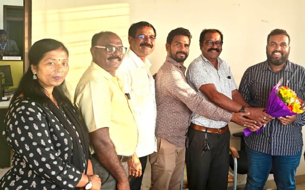 ಪರಿಶಿಷ್ಟ ಜಾತಿ ಪರಿಶಿಷ್ಟ ವರ್ಗಗಳ ಸಮಯನ್ವಯ ಸಮಿತಿಯ ಪದಾಧಿಕಾರಿಗಳು ಕೋಲಾರ ಜಿಲ್ಲಾ ಸರ್ಕಾರಿ ನೌಕರರ ಸಂಘದ ಅಧ್ಯಕ್ಷ ಅಜಯ್ ರವರನ್ನು ಸನ್ಮಾನಿಸಿದರು.
