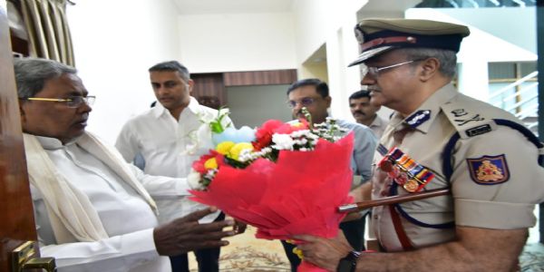 ಮುಖ್ಯಮಂತ್ರಿ ಭೇಟಿ ಮಾಡಿದ ಬೆಂಗಳೂರು ಪೋಲಿಸ್ ಆಯುಕ್ತ