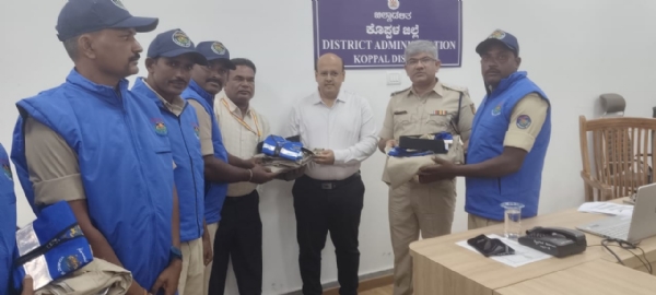 ಪ್ರವಾಸಿ ಮಿತ್ರ ಸಿಬ್ಬಂದಿಗಳಿಗೆ ಸಮವಸ್ತ್ರ ವಿತರಣೆ